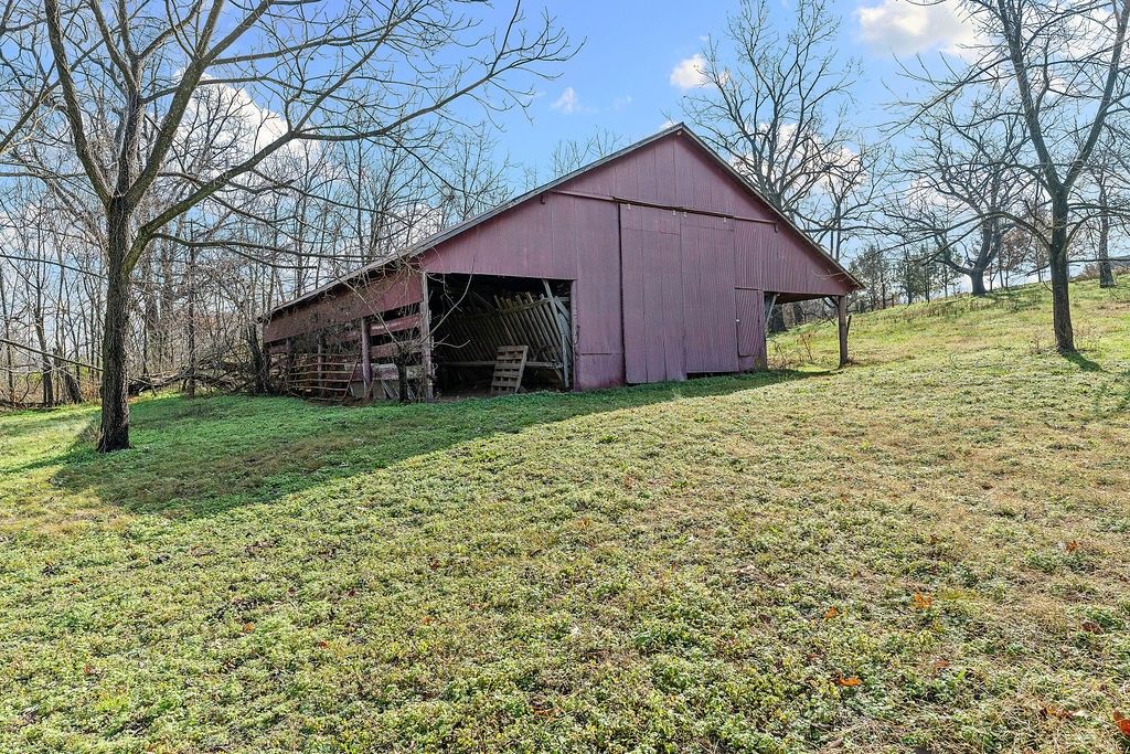 17415 Kinion Lake Road, Lincoln, AR 72744