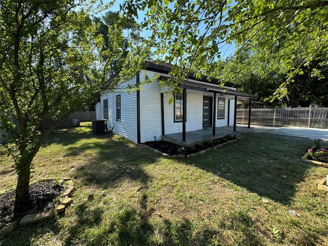 309 S Louisiana Street, Celina, TX 75009