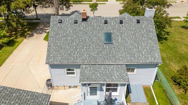 1006 13th AVENUE, Grafton, WI 53024