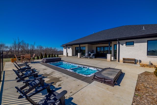 755 Hunter Drive, Lancaster, KY 40444