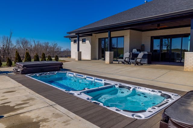 755 Hunter Drive, Lancaster, KY 40444