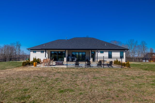 755 Hunter Drive, Lancaster, KY 40444