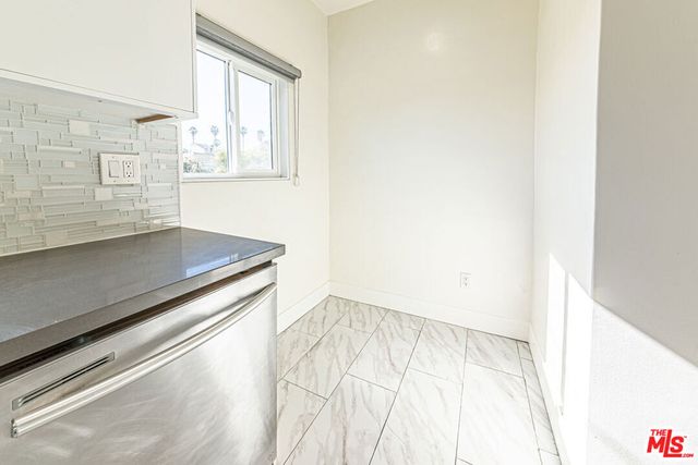 801 N Alexandria Avenue, Los Angeles, CA 90029