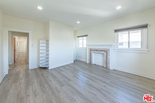 801 N Alexandria Avenue, Los Angeles, CA 90029