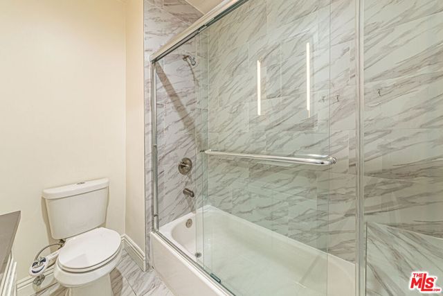 801 N Alexandria Avenue, Los Angeles, CA 90029