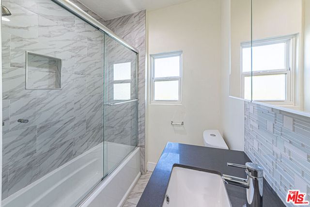 801 N Alexandria Avenue, Los Angeles, CA 90029