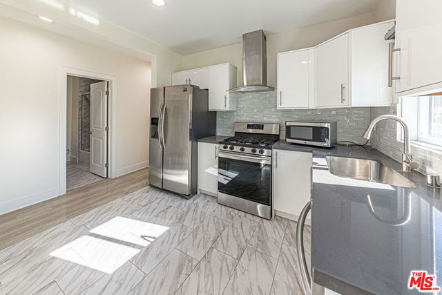 801 N Alexandria Avenue, Los Angeles, CA 90029