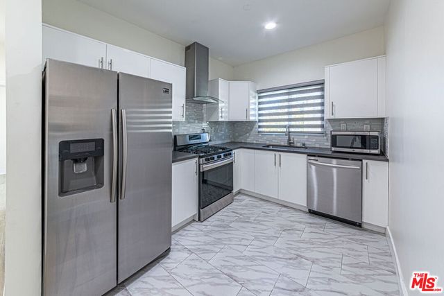 801 N Alexandria Avenue, Los Angeles, CA 90029