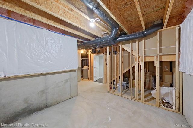 58180 Jonagold Lane, Lyon Charter Township, MI 48165