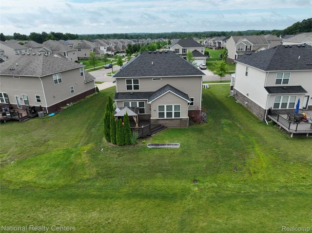 58180 Jonagold Lane, Lyon Charter Township, MI 48165