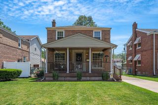 7805 W Farragut Avenue, Chicago, IL 60656