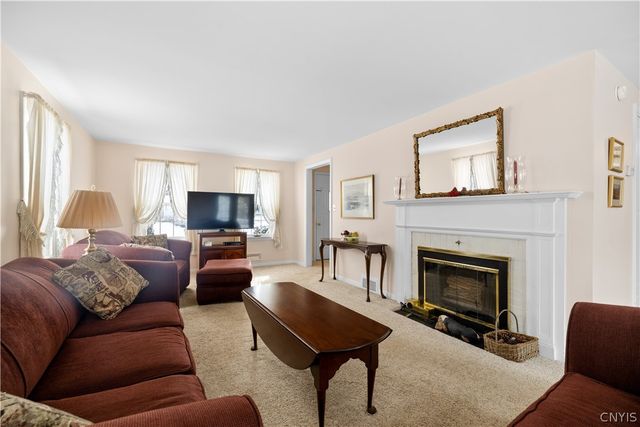 34 Cambridge Road, Whitestown, NY 13492