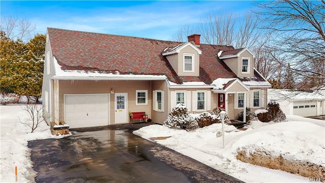 34 Cambridge Road, Whitestown, NY 13492