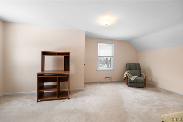 34 Cambridge Road, Whitestown, NY 13492