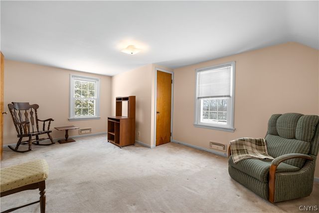 34 Cambridge Road, Whitestown, NY 13492