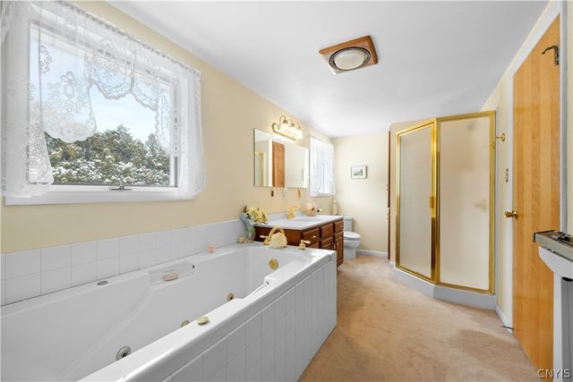 34 Cambridge Road, Whitestown, NY 13492