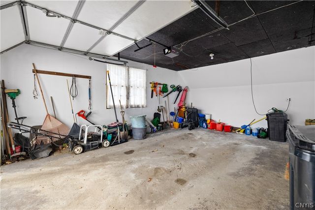 34 Cambridge Road, Whitestown, NY 13492