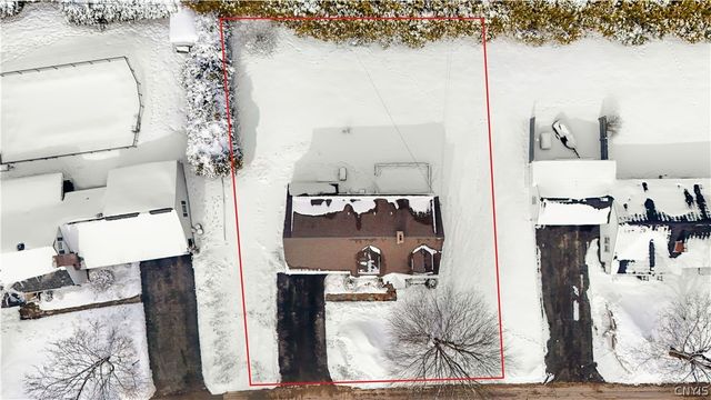 34 Cambridge Road, Whitestown, NY 13492