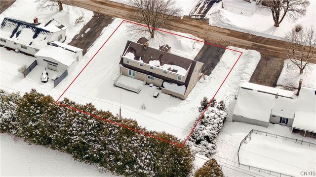 34 Cambridge Road, Whitestown, NY 13492