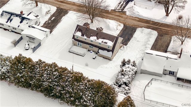 34 Cambridge Road, Whitestown, NY 13492