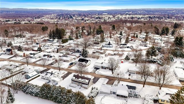 34 Cambridge Road, Whitestown, NY 13492