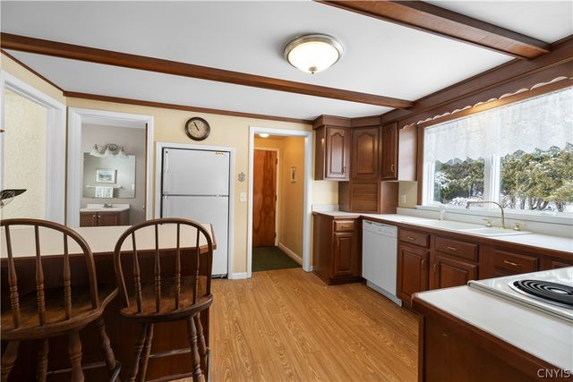 34 Cambridge Road, Whitestown, NY 13492