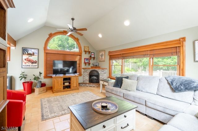 137 Reservoir Ave, Randolph Twp., NJ 07869