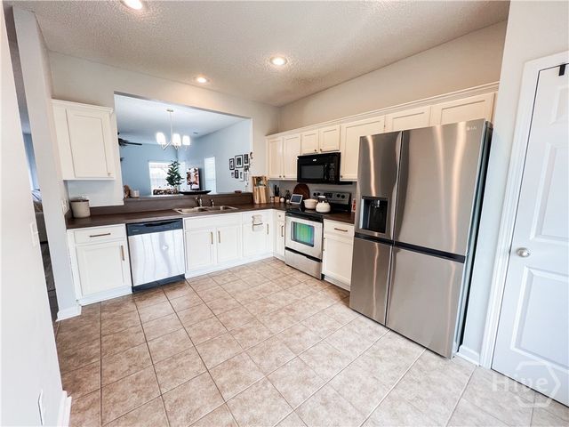 30 Blue Oak Drive, Richmond Hill, GA 31324