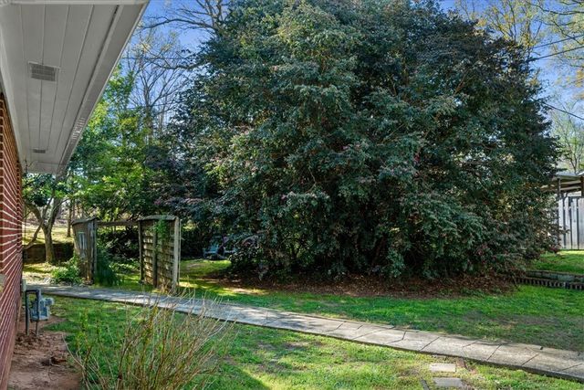 936 Chester Circle Hopkins, Pendleton, SC 29670