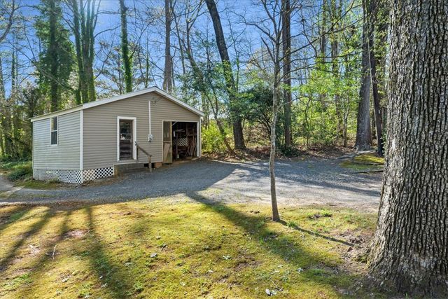 936 Chester Circle Hopkins, Pendleton, SC 29670