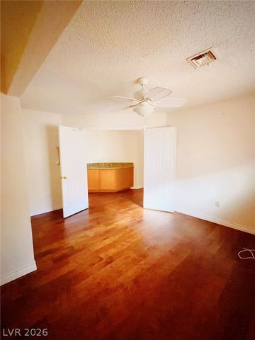 8405 Justine Court, Las Vegas, NV 89128