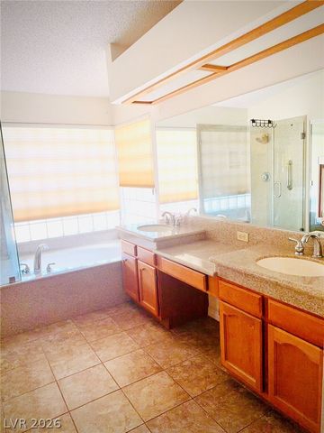 8405 Justine Court, Las Vegas, NV 89128