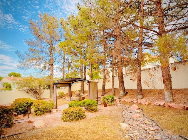 8405 Justine Court, Las Vegas, NV 89128