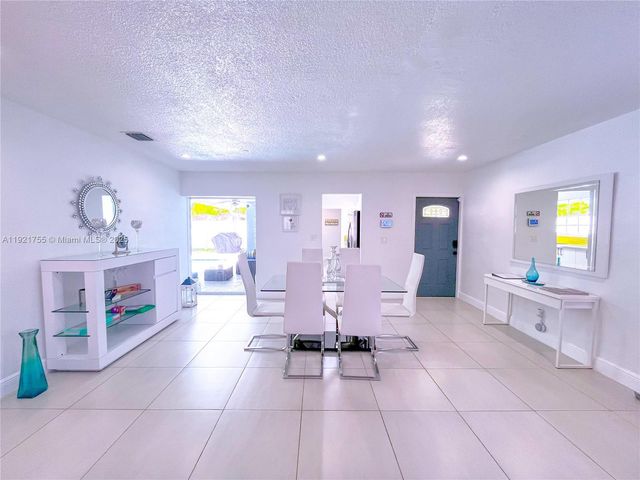 4420 NW 30th Ct, Lauderdale Lakes, FL 33313