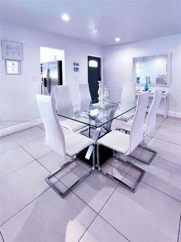 4420 NW 30th Ct, Lauderdale Lakes, FL 33313