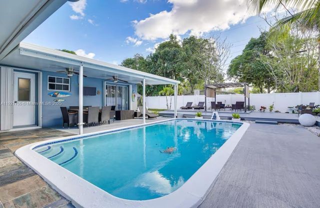 4420 NW 30th Ct, Lauderdale Lakes, FL 33313