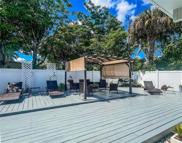 4420 NW 30th Ct, Lauderdale Lakes, FL 33313