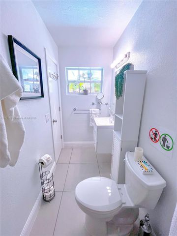 4420 NW 30th Ct, Lauderdale Lakes, FL 33313