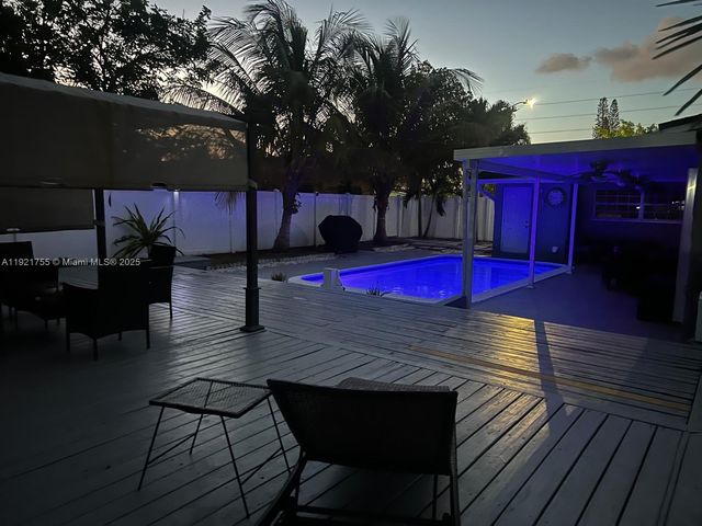 4420 NW 30th Ct, Lauderdale Lakes, FL 33313