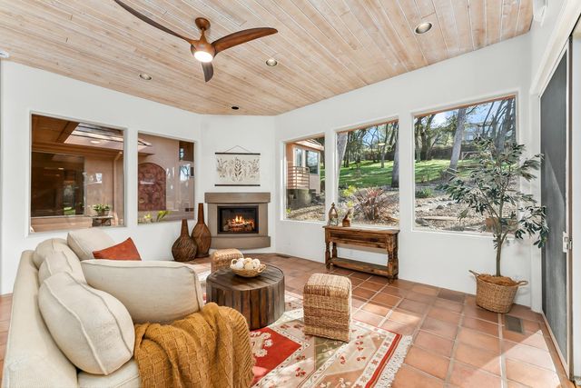 2299 Loch Way, El Dorado Hills, CA 95762