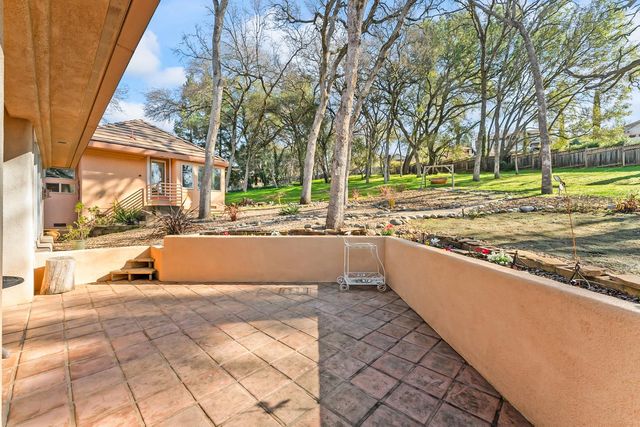 2299 Loch Way, El Dorado Hills, CA 95762