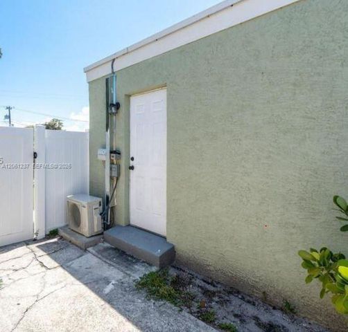 505 Malverne C, Palm Beach, FL 33405