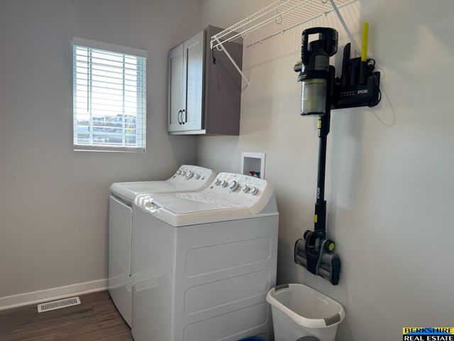 8016 N 86 Avenue, Omaha, NE 68122