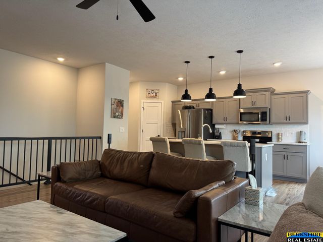 8016 N 86 Avenue, Omaha, NE 68122