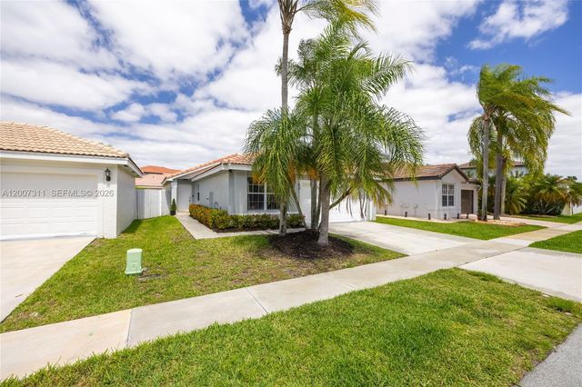 2737 SW 177th Ave, Miramar, FL 33029