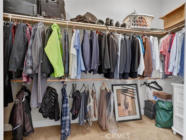 2927 Browning Avenue, Clovis, CA 93611