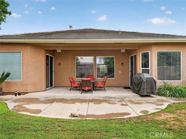 2927 Browning Avenue, Clovis, CA 93611
