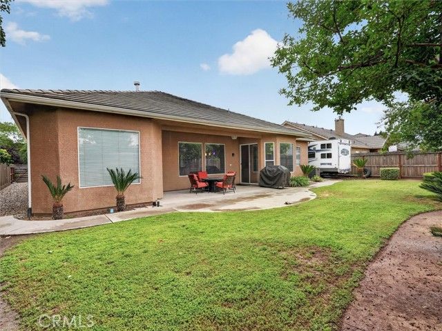 2927 Browning Avenue, Clovis, CA 93611