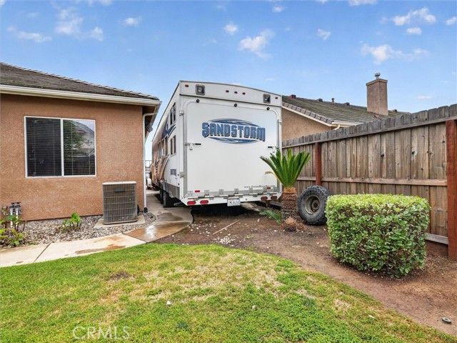 2927 Browning Avenue, Clovis, CA 93611