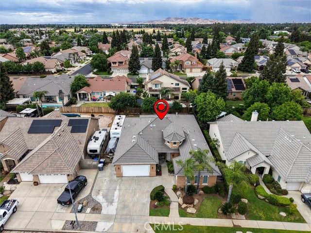 2927 Browning Avenue, Clovis, CA 93611